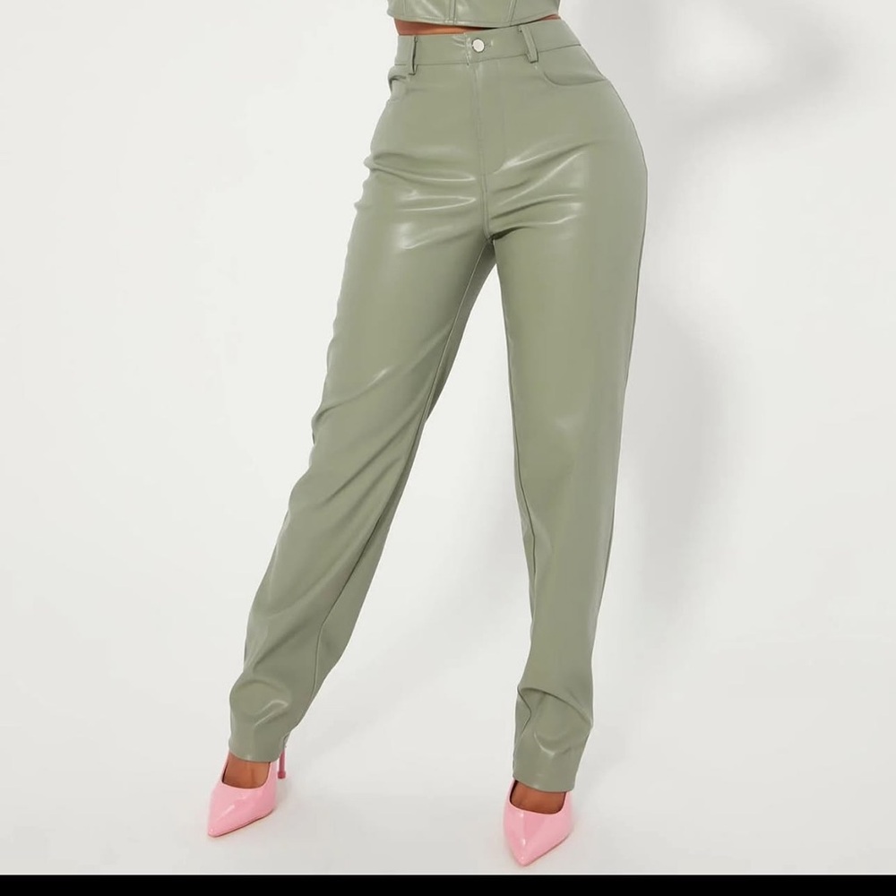 Sleek Olive Green Women's Pants